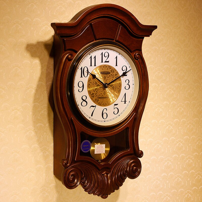 Orologio a pendolo da parete stile antico