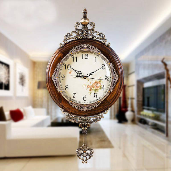 Orologio da parete vintage con pendolo