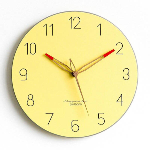 Orologio da parete moderno giallo pastello