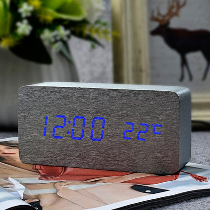 Sveglia digitale classica effetto legno