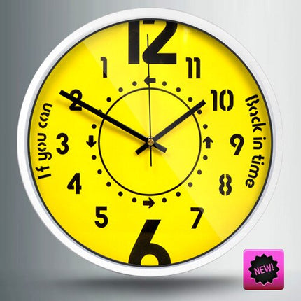 Orologio da parete design movimento contrario