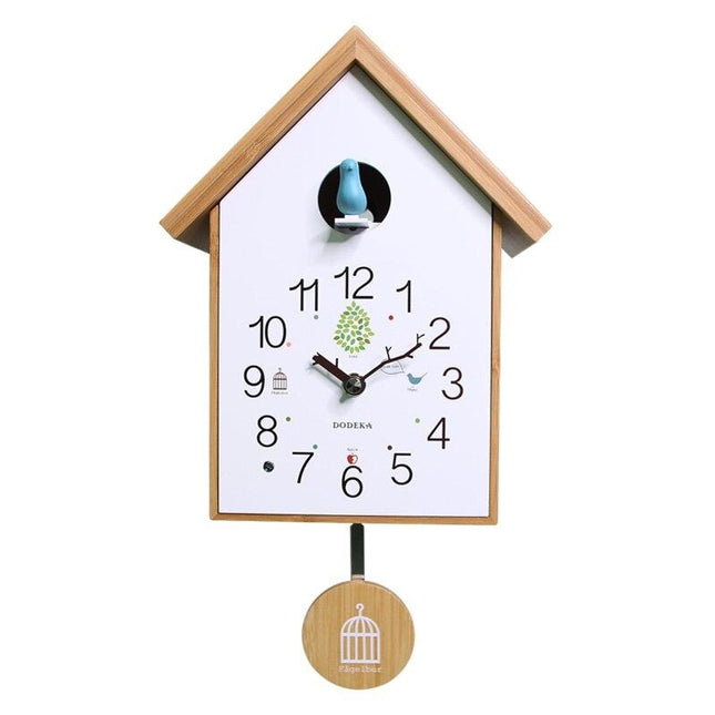 Orologio a cucù bianco design moderno