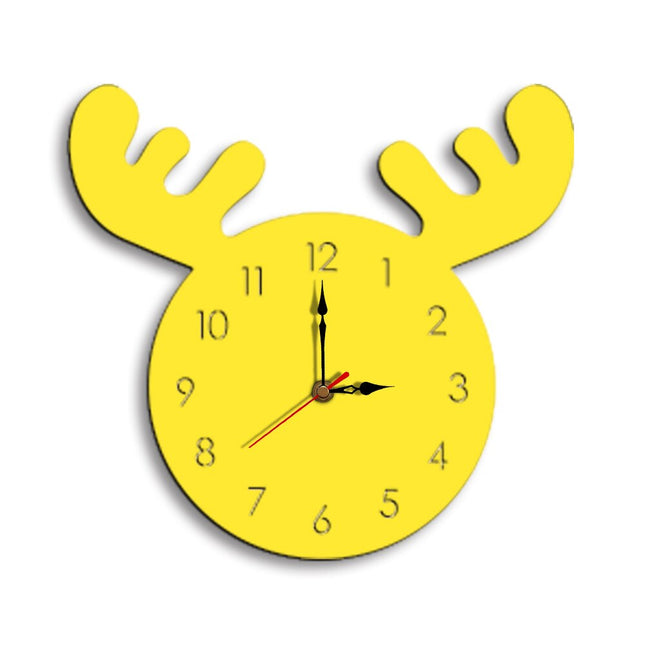 Orologio da parete con corna di cervo