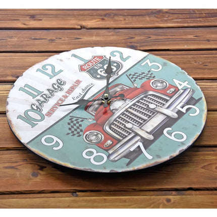 Orologio da parete con auto d'epoca