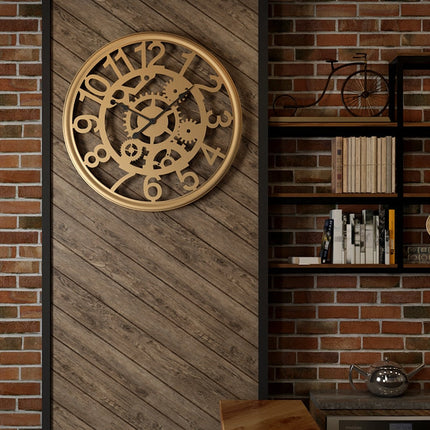 Orologio da parete con ingranaggi a vista