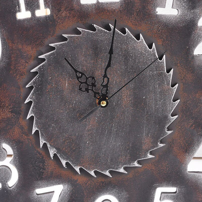 Orologio da parete forma sega circolare