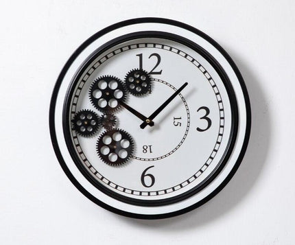 Orologio da parete steampunk con ingranaggi