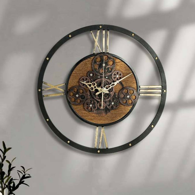 Orologio da parete con ingranaggi rotanti