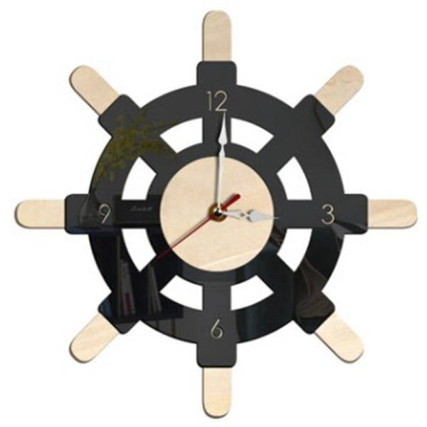Orologio da parete a forma di timone