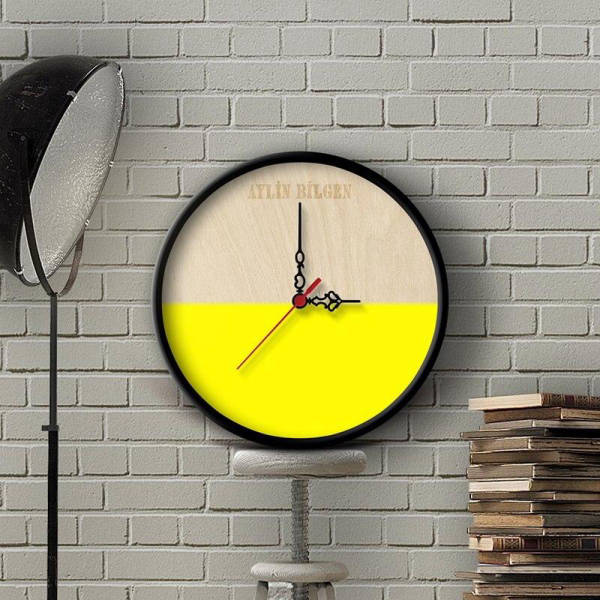 Orologio da parete bicolore giallo e legno